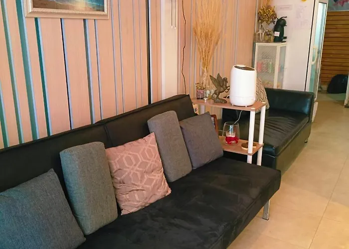 Hotel Tim Place - Bts Phra Khanong Bangkok