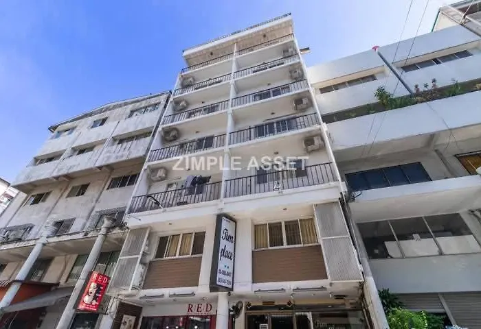 Hotel Tim Place - Bts Phra Khanong 2*