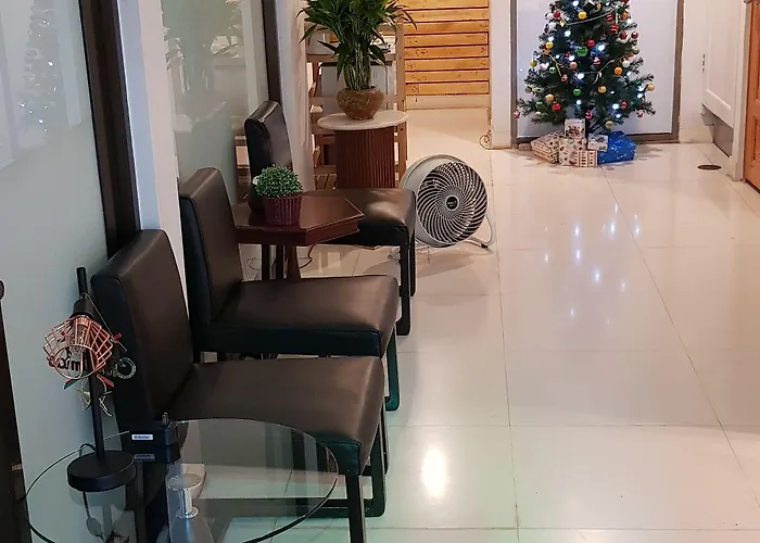 Hotel Tim Place - Bts Phra Khanong Bangkok