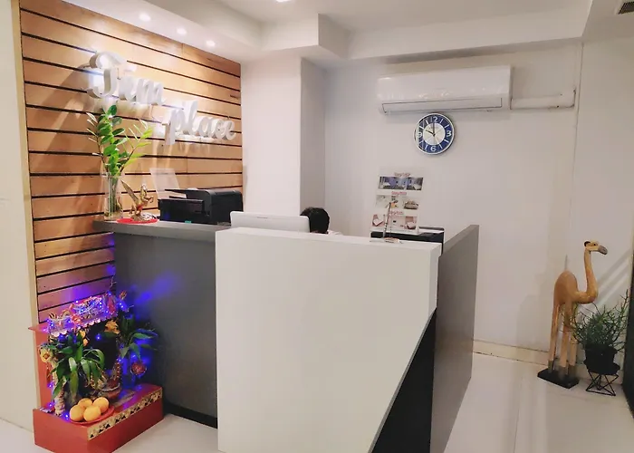 Hotel Tim Place - Bts Phra Khanong