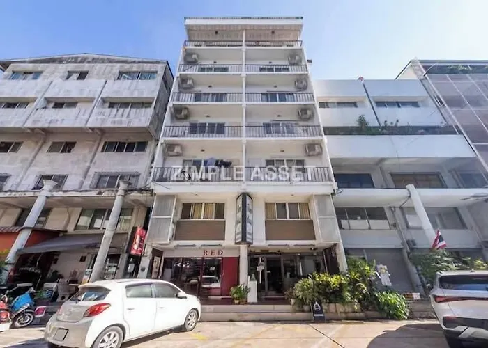Hotel Tim Place - Bts Phra Khanong Bangkok