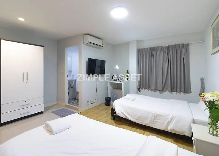 Hotel Tim Place - Bts Phra Khanong 2*
