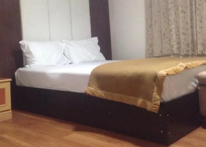 Hotel Tim Place - Bts Phra Khanong Bangkok